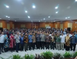 FISIP UNAS Lepas 266 Lulusan Semester Genap 2024/2025 dengan Semangat Kepahlawanan