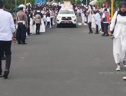 Warga Tidore Menyambut Plakat Gelar Pahlawan Nasional Sultan Zainal Abidin Syah Dengan Suka Cita